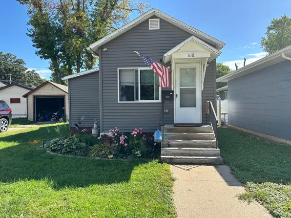 618 Freeborn Ave, Albert Lea, MN 56007