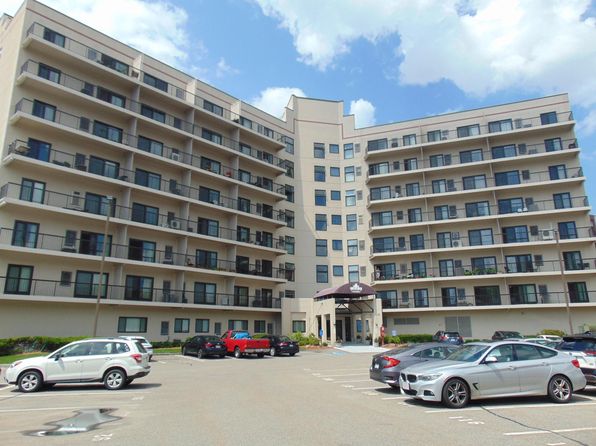 133 Commander Shea Blvd APT 621