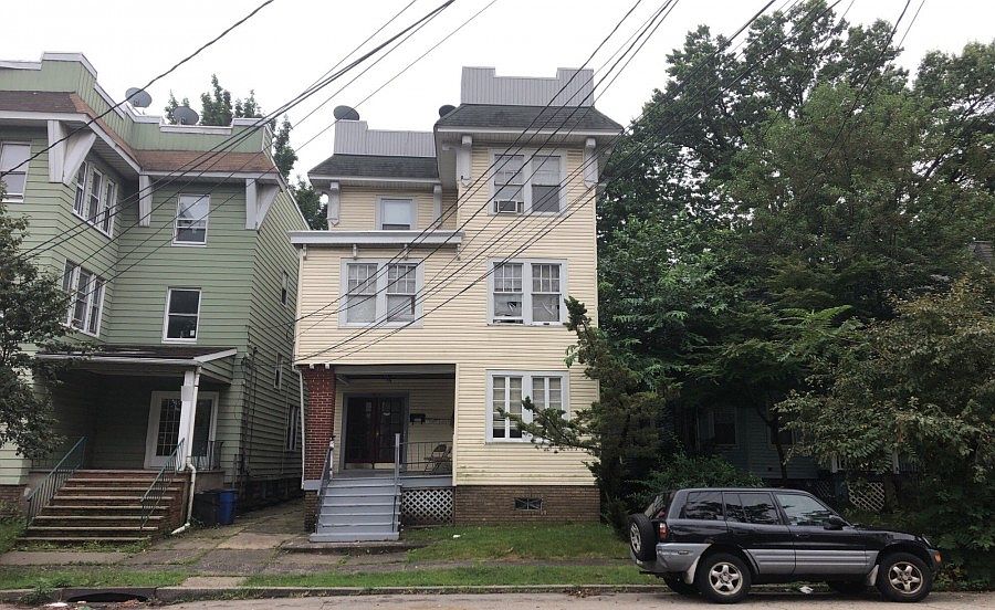 1st image of 28 Lindsley Ave