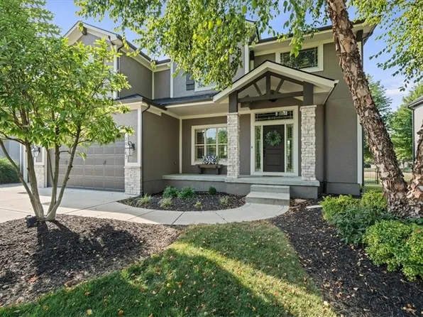 20867 W 108th St, Olathe, KS 66061