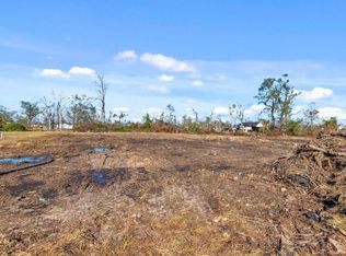 2 Field St, Westlake, LA 70669