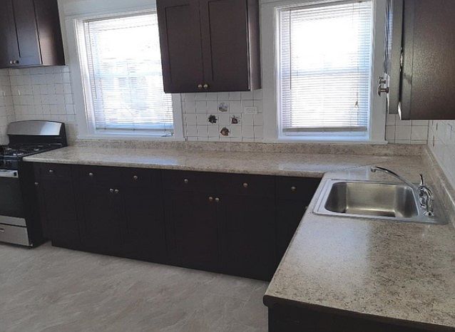 1st image of 1216 W Leland Ave