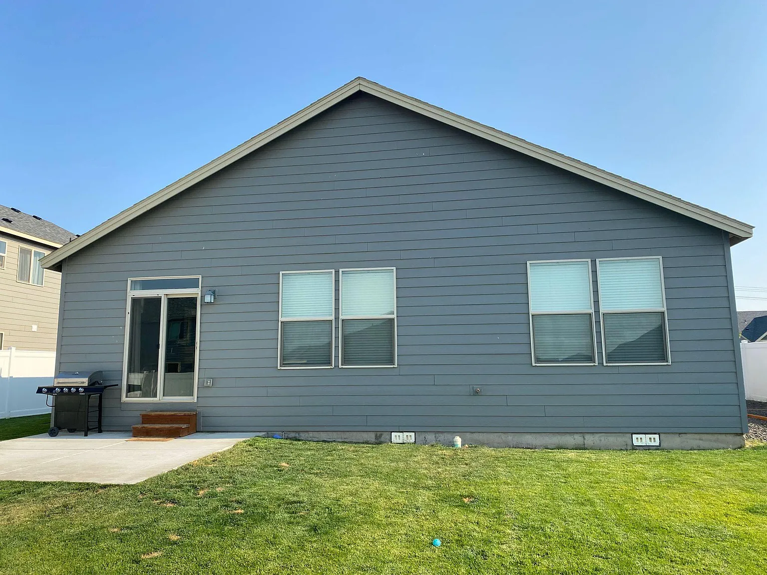 3 bed, 1550 sqft, $2,300 — Photo 4