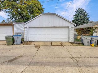 2041 S 24th St, Milwaukee, WI 53204