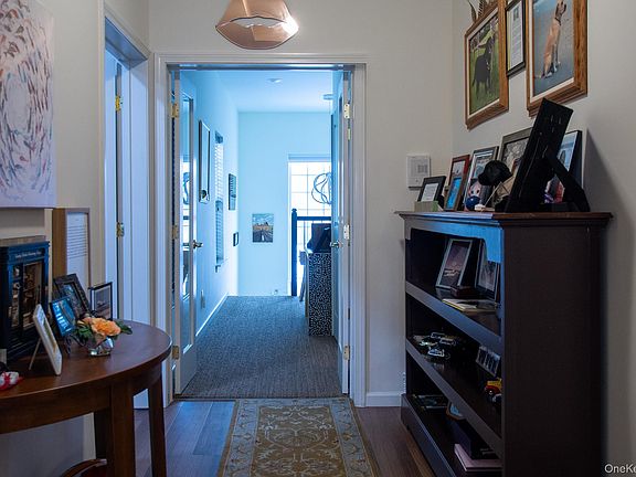 4th image of 21 Greentree Court