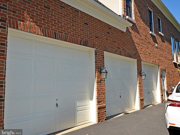 3rd image of 12804 Holly Grove Ct