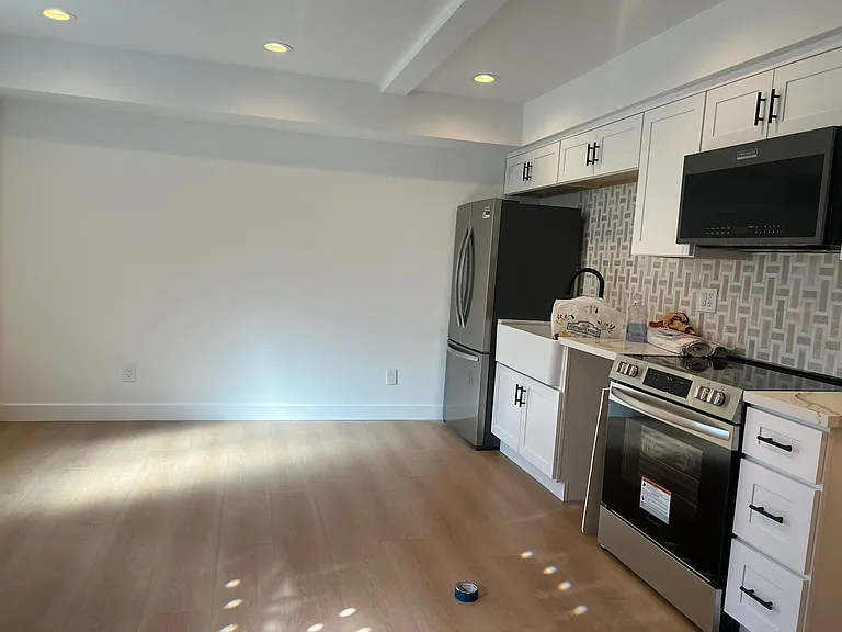 4531 E Anaheim St — Photo 6