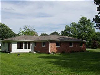 2nd image of 1522 Crestwood Ln