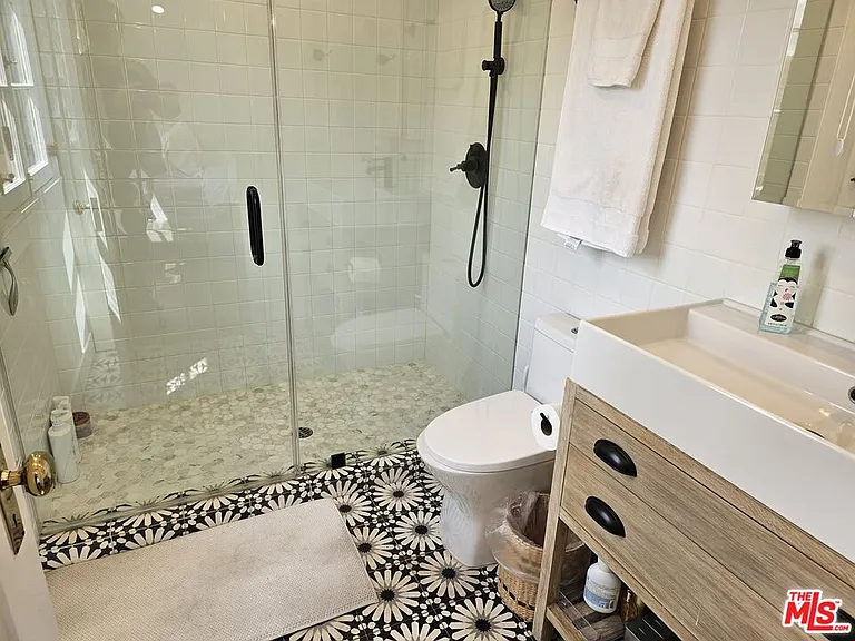 212 S Muirfield Rd — Photo 14