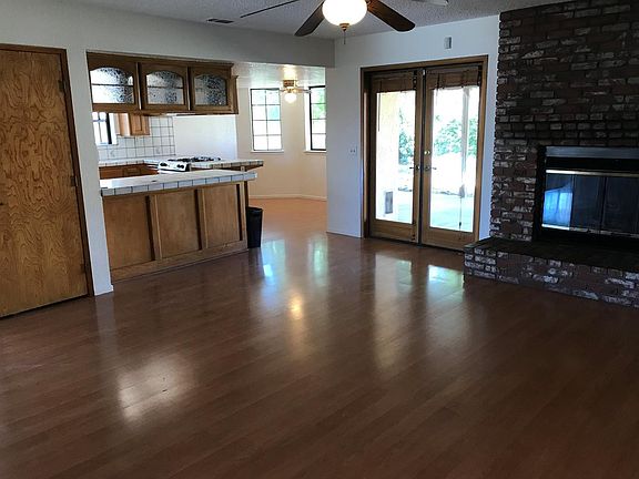 3rd image of 12678 Cedar Ln