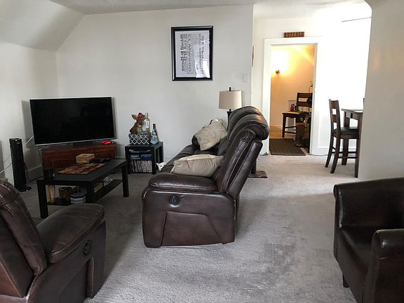 4th image of 636 W Delavan Ave Fl 3rd