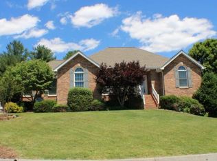 1005 Hillshire Ln, Kingsport, TN 37660