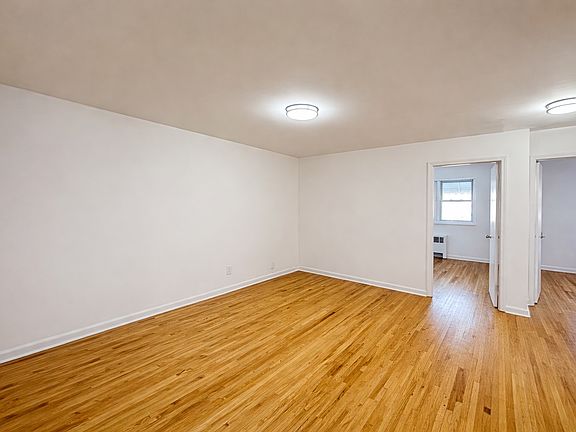 2nd image of 1053 Revere Ave #2D