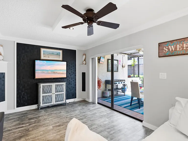 721 SE 1st Way #C11 — Photo 15