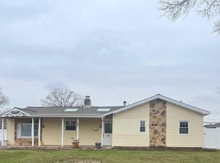 55 Thimbleberry Ln, Levittown, PA
