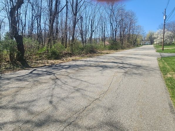 2 Fieldstone Ln, Hardyston Twp., NJ 07416