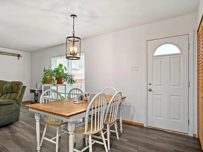 6512 Scarborough Pl — Photo 8
