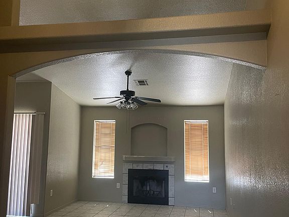 4th image of 3024 S Fairchild Ave
