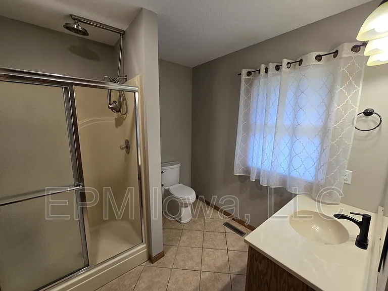 4710 Donald Dr — Photo 48