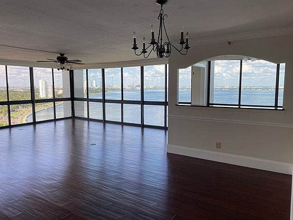 4th image of 3301 Bayshore Blvd Unit 1903