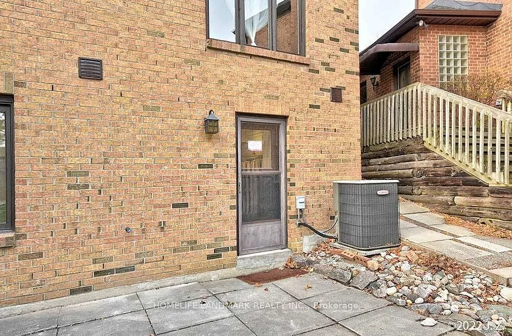 Building Photo - 23 Pennycross Ct #2