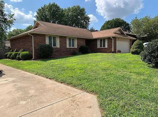 3921 S Cutler Court, Springfield, MO 65807