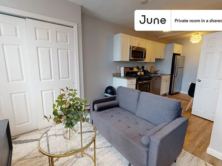 36 N Bennet St #B — Photo 3