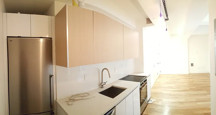 Rented by Loom Group | media 33