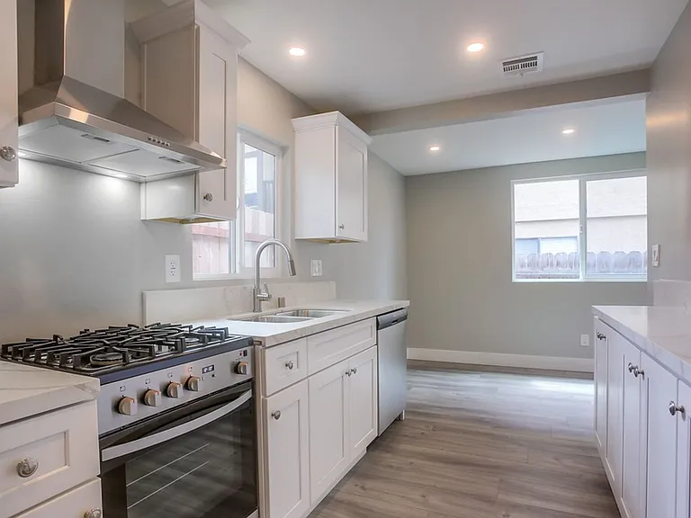 3266 Eureka Pl — Photo 7