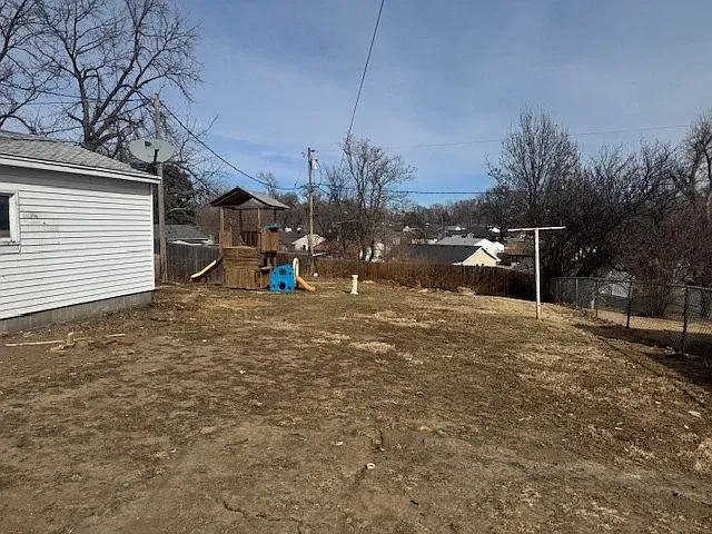 4068 Valley Cir — Photo 18