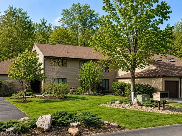 16575 Wren Rd #3C, Chagrin Falls, OH 44023