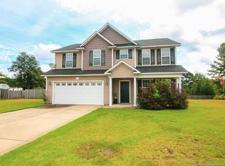 134 Flag Ln, Raeford, NC 28376