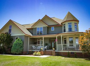 404 Doran Rd, Martin, TN 38237