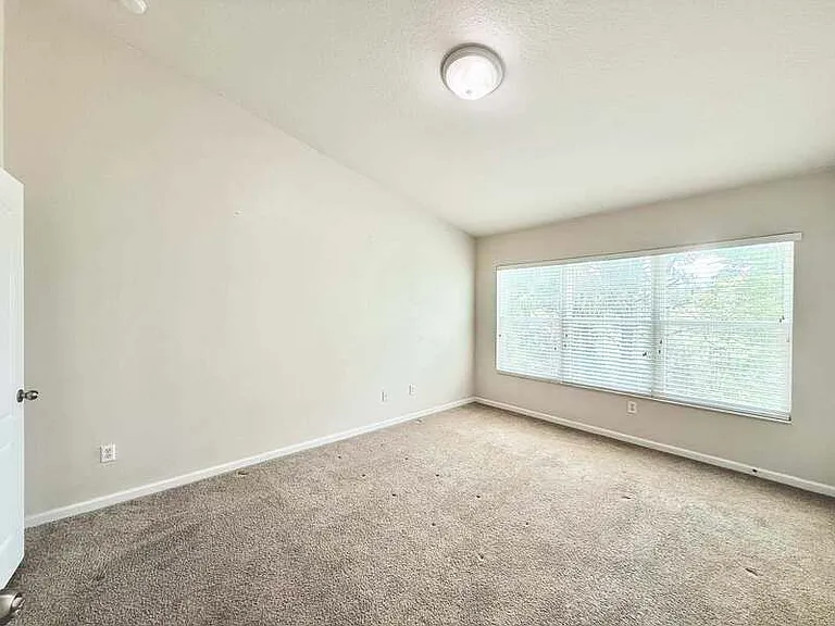 26542 Chimney Spire Ln — Photo 36