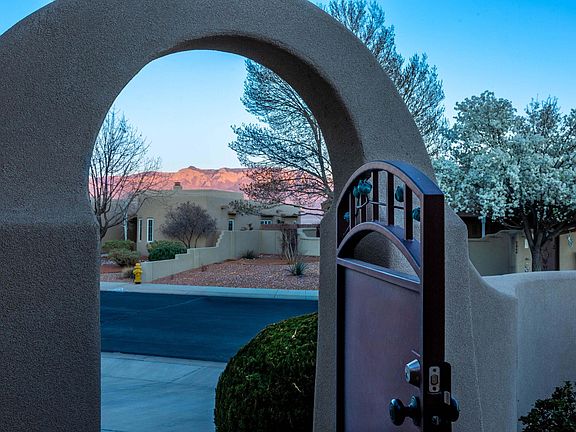 3rd image of 1047 Joshua Dr SE