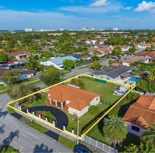 9985 SW 30th St, Miami, FL, 33165