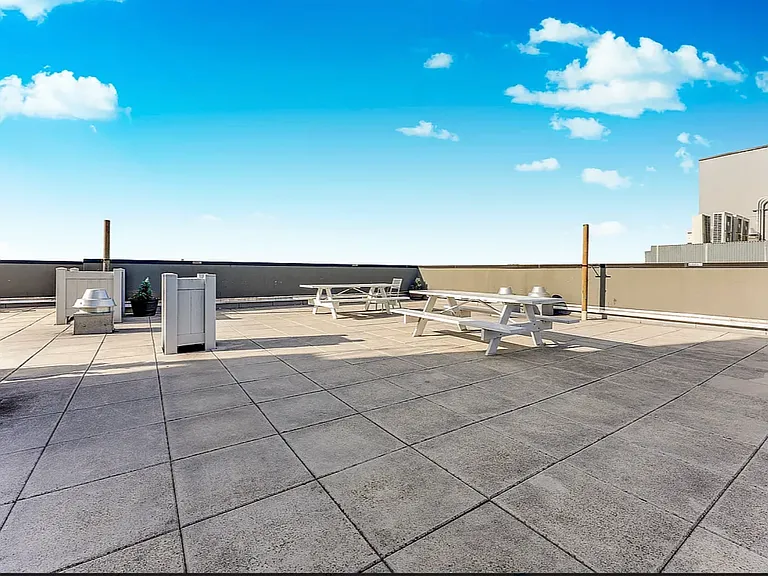 1543 E 19th St #8G — Photo 16