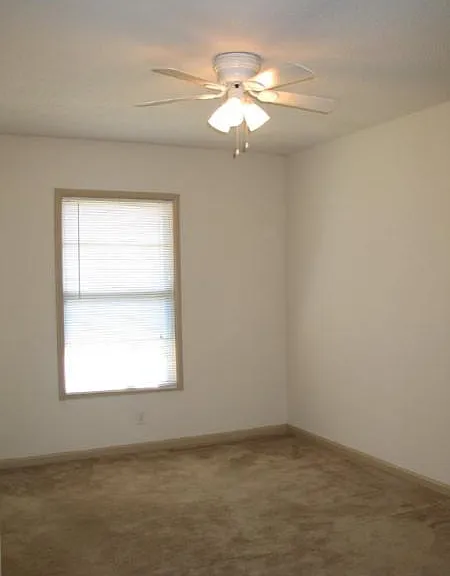 Grand Oak Place — Photo 5