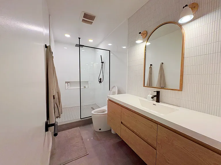 6345 E Vernon St — Photo 10