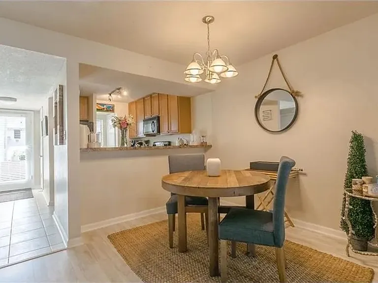 3074 Plaza Terrace Dr #3074 — Photo 2