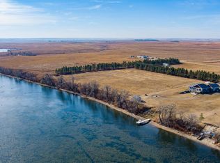 3022 Ponderosa Ct, Waubay, SD 57273