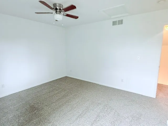 2905 Neil Dr #14 — Photo 27