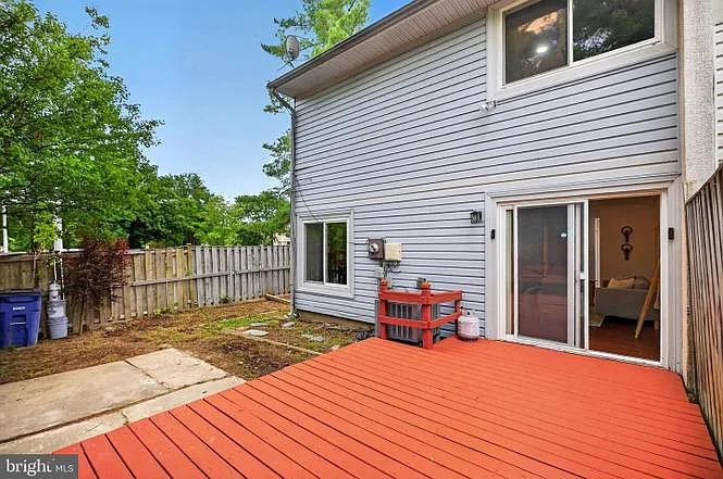 301 Reneau Way — Photo 8