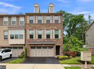 9556 Katelyn Zinn Pl, Burke, VA 22015