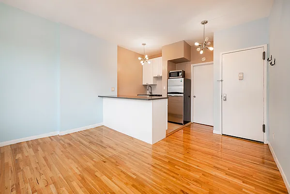 Rented by Living New York | media 7