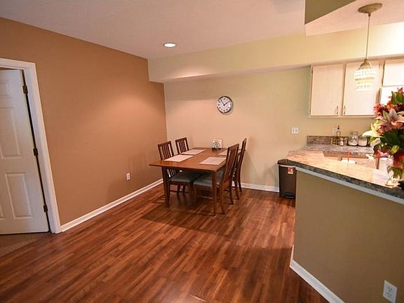 4th image of 725 Crest Pines Dr APT 414