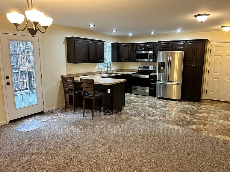 107 Oakstone Run — Photo 12