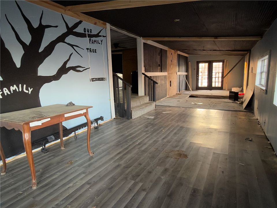 2nd image of 53 Lakeview Rd