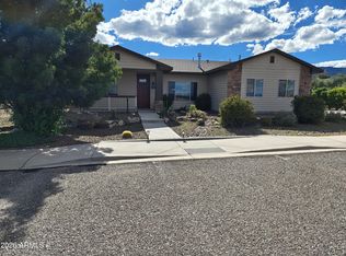 1941 CROSSROADS Boulevard, Clarkdale, AZ 86324