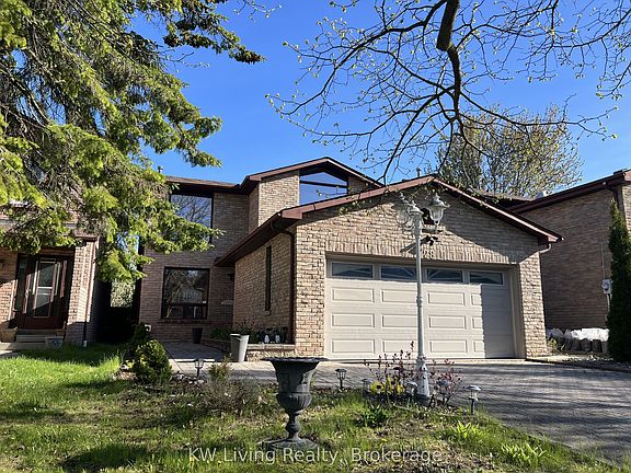 2nd image of 28 Parkinson Rd E